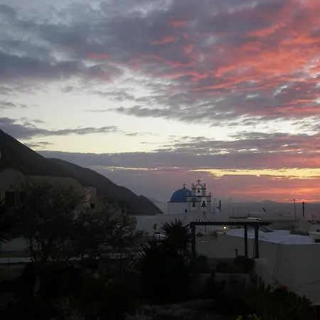 Palm Tree With Beautiful View - 2 Persons * Emporio (Santorini)