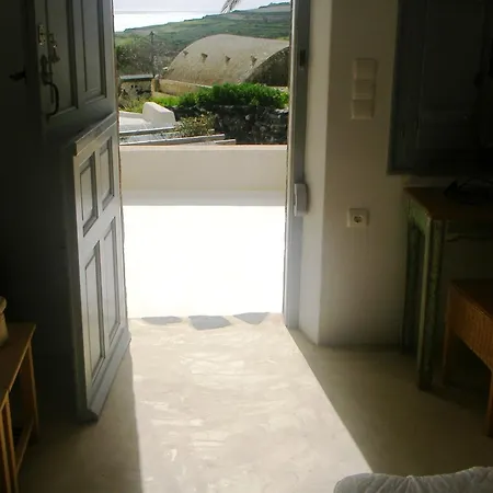 Palm Tree With Beautiful View - 2 Persons * Emporio (Santorini)